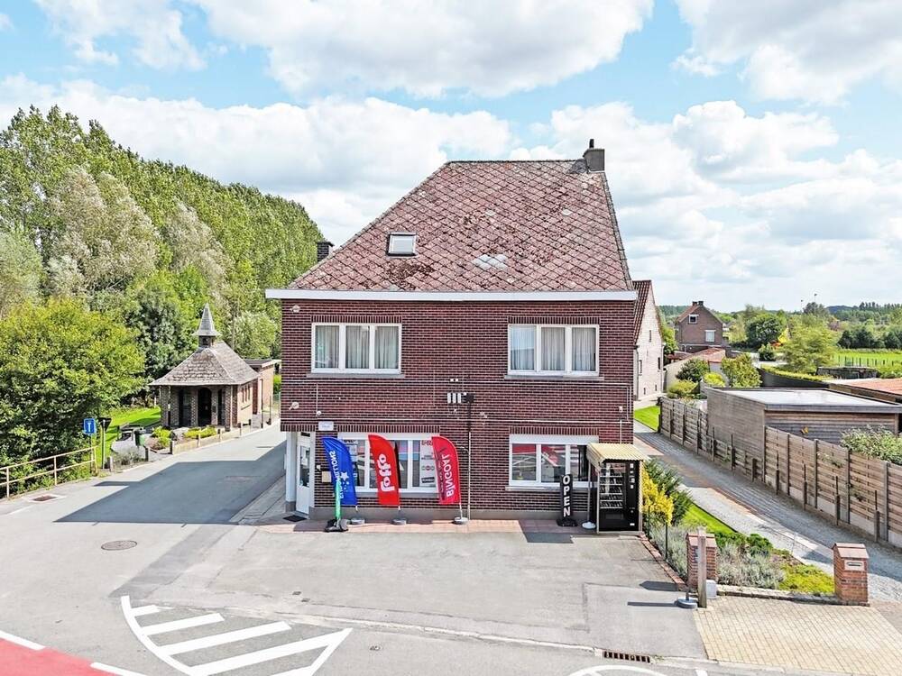 Huis te  koop in Zwalm 9630 279000.00€ 3 slaapkamers 250.00m² - Zoekertje 202144