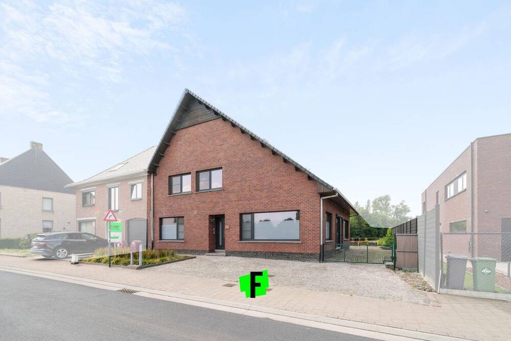 Huis te  koop in Haaltert 9450 475000.00€ 5 slaapkamers 366.00m² - Zoekertje 205454