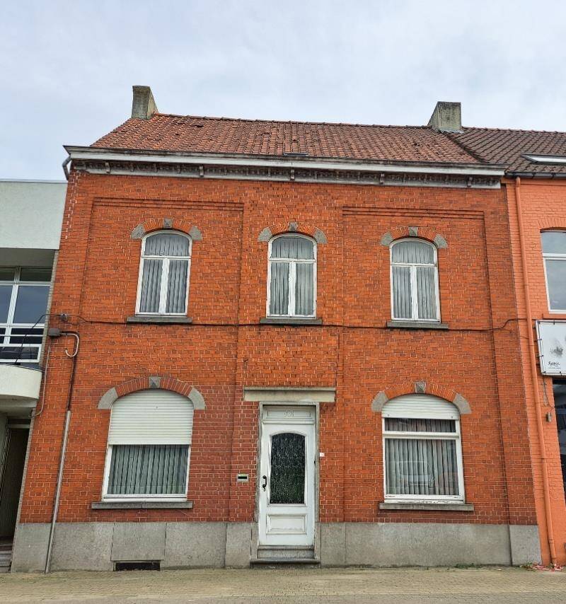 Huis te  koop in Haaltert 9450 225000.00€ 4 slaapkamers 207.00m² - Zoekertje 206594