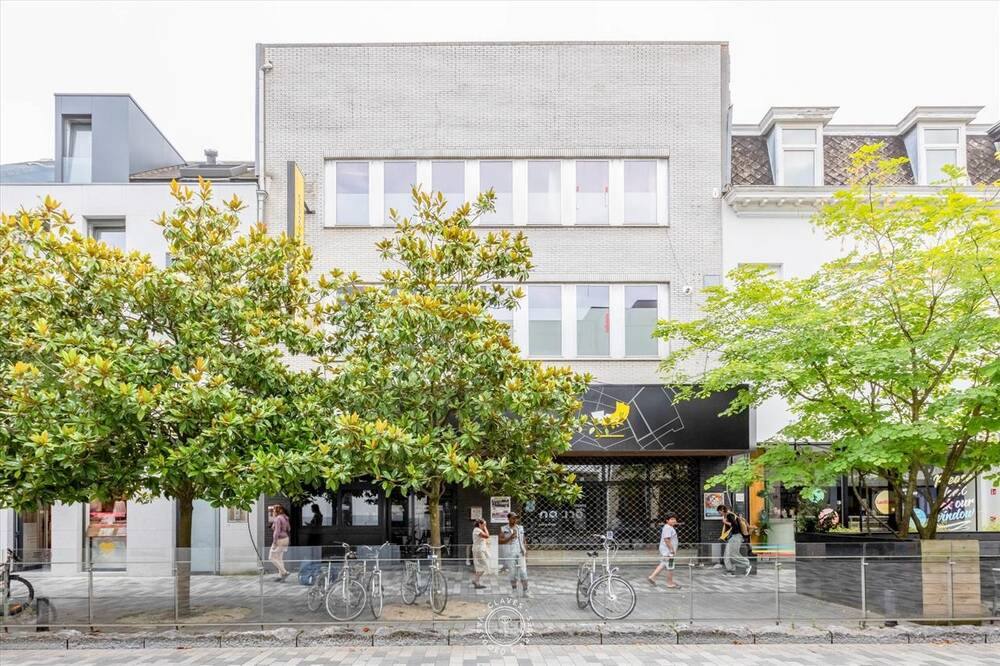 Handelszaak te  koop in Sint-Niklaas 9100 495000.00€  slaapkamers 754.00m² - Zoekertje 209840