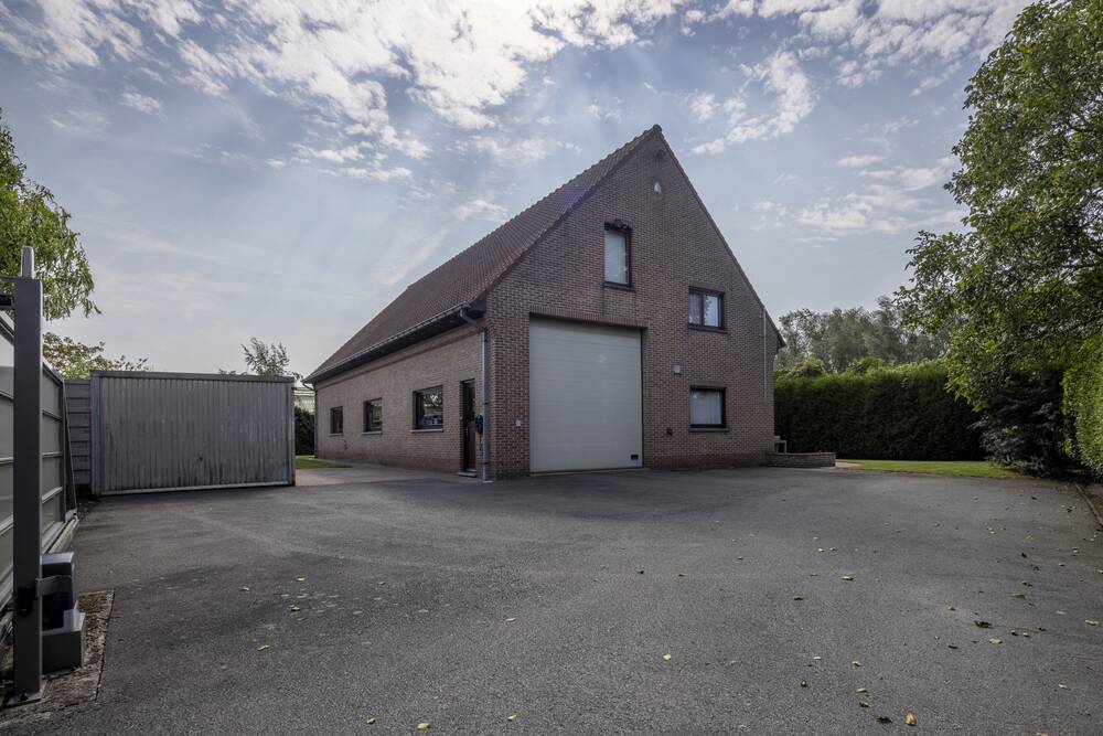 Handelszaak te  koop in Wachtebeke 9185 569000.00€  slaapkamers 220.00m² - Zoekertje 212598