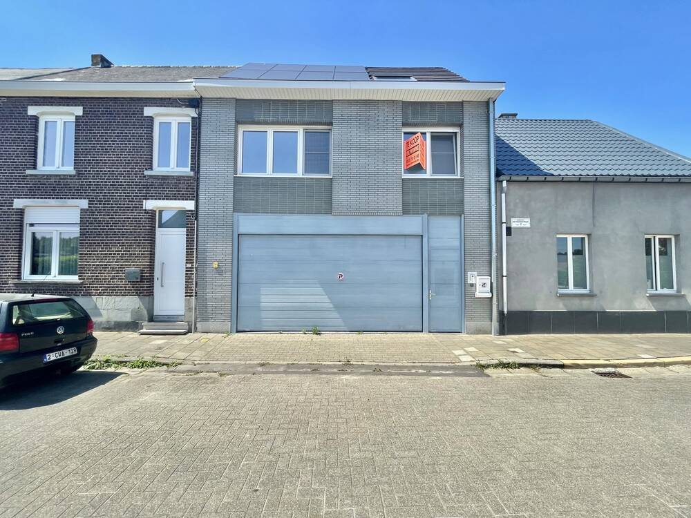 Huis te  koop in Gijzegem 9308 335000.00€ 3 slaapkamers 215.00m² - Zoekertje 218573