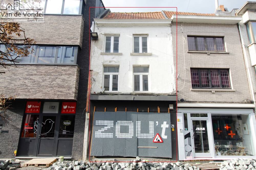 Mixgebouw te  koop in Aalst 9300 265000.00€ 2 slaapkamers 245.00m² - Zoekertje 221182