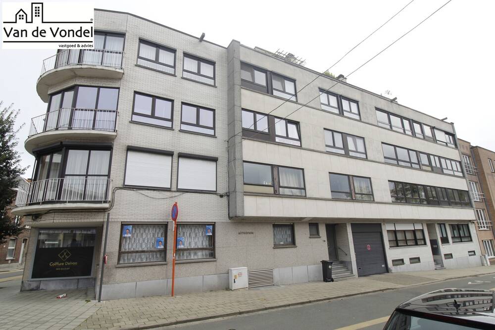 Parking & garage te  koop in Aalst 9300 22500.00€  slaapkamers 18.00m² - Zoekertje 221966