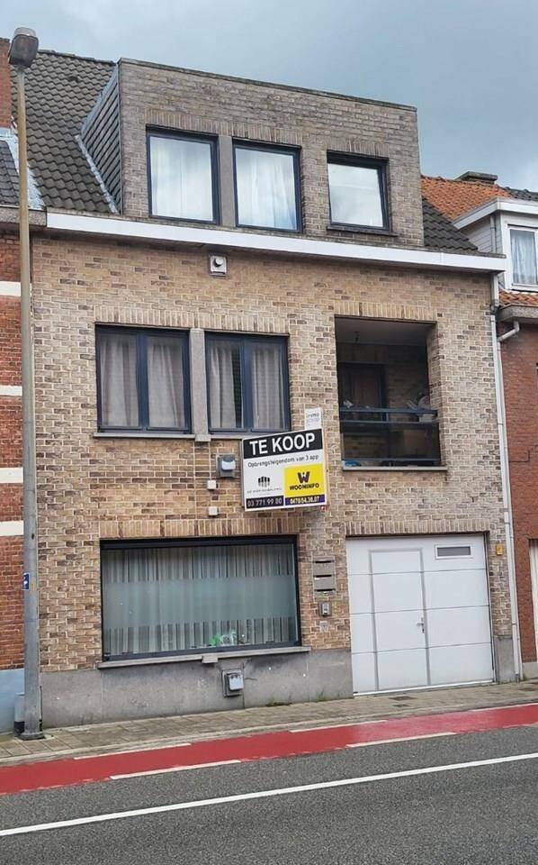 Appartementsgebouw te  koop in Sint-Niklaas 9100 235000.00€ 2 slaapkamers m² - Zoekertje 227051