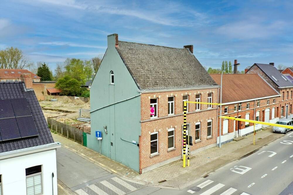 Huis te  koop in Berlare 9290 334000.00€ 6 slaapkamers 278.00m² - Zoekertje 229289