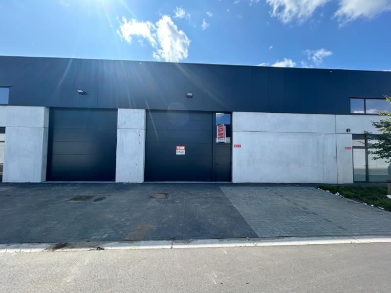 Handelszaak te  koop in Sleidinge 9940 350000.00€  slaapkamers 226.00m² - Zoekertje 236624