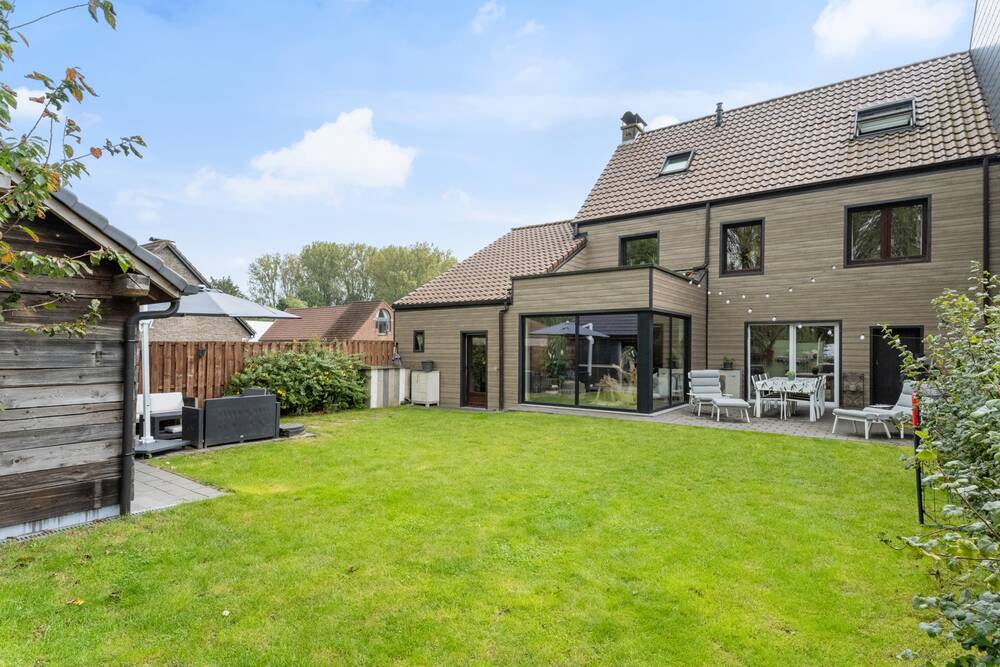 Huis te  koop in Erpe-Mere 9420 485000.00€ 4 slaapkamers 290.00m² - Zoekertje 239855