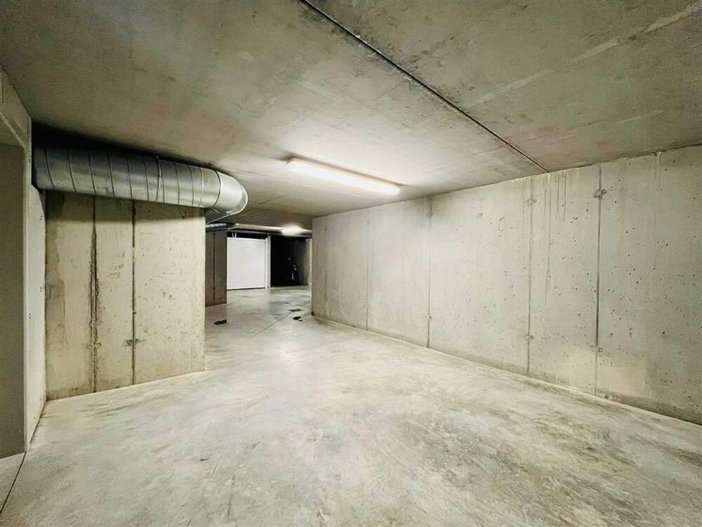 Parking & garage te  koop in Waarschoot 9950 12500.00€  slaapkamers m² - Zoekertje 243425