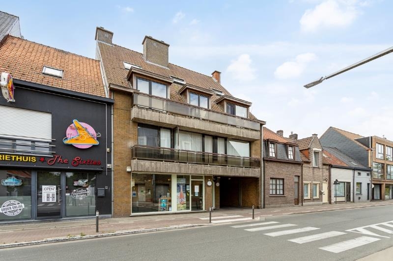 Appartement te  huur in Eeklo 9900 850.00€ 2 slaapkamers m² - Zoekertje 244351