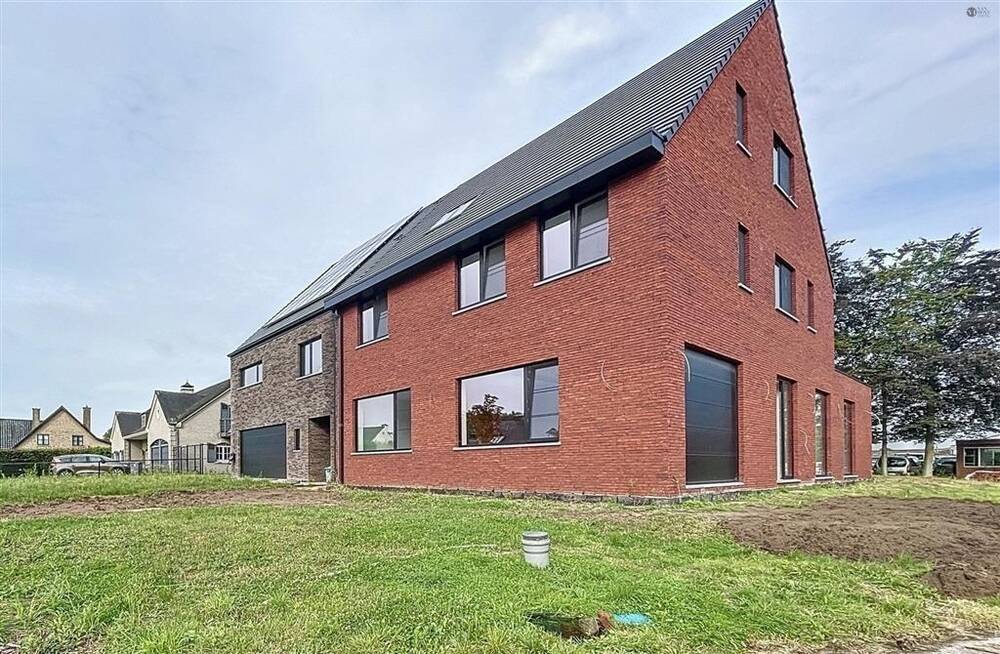 Huis te  koop in Sint-Gillis-Waas 9170 545000.00€ 5 slaapkamers 360.00m² - Zoekertje 243805