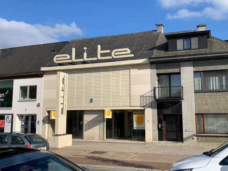 Handelszaak te  huur in Merelbeke 9820 2950.00€  slaapkamers 398.00m² - Zoekertje 244138