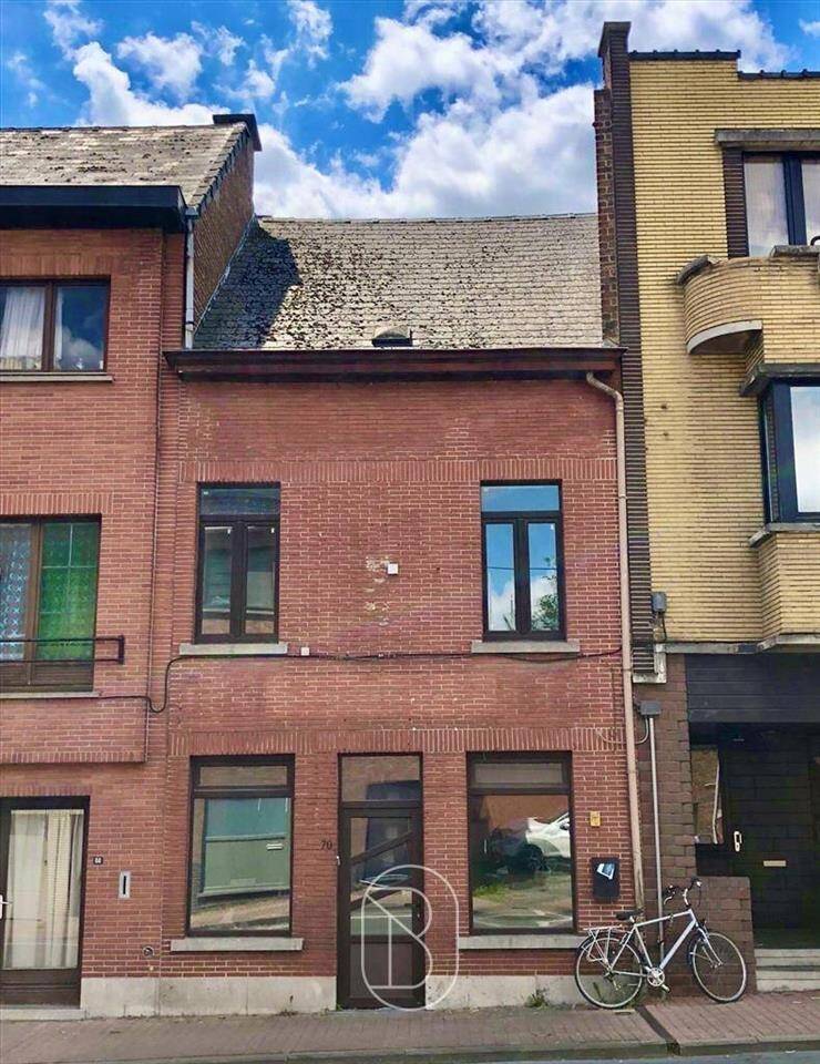 Handelszaak te  koop in Ronse 9600 125000.00€ 3 slaapkamers 317.00m² - Zoekertje 251194