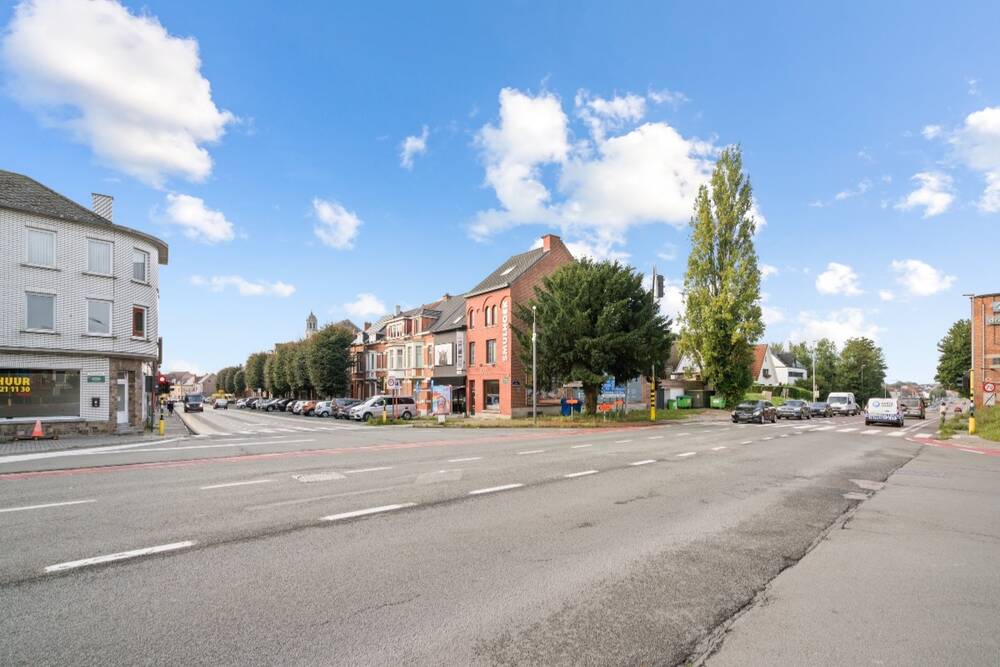 Handelszaak te  huur in Ninove 9400 1300.00€ 0 slaapkamers 85.00m² - Zoekertje 252764