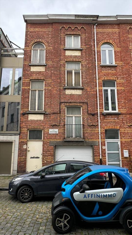 Appartement te  koop in Sint-Amandsberg 9040 350000.00€  slaapkamers m² - Zoekertje 252389