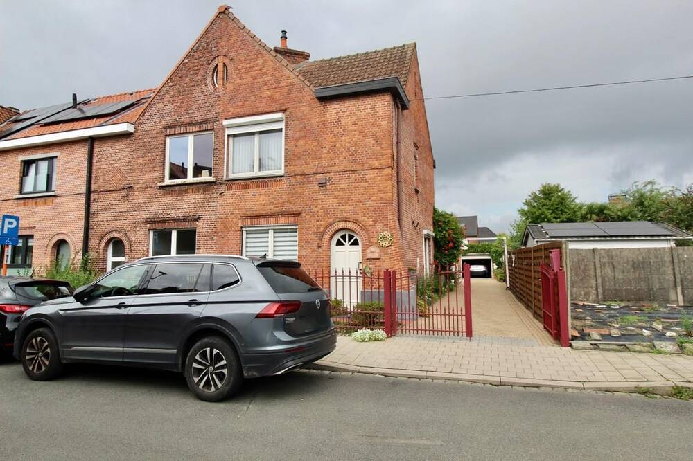 Huis te  koop in Gentbrugge 9050 349900.00€ 3 slaapkamers 145.00m² - Zoekertje 252161