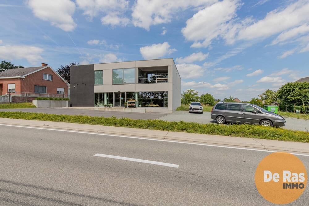 Handelszaak te  koop in Zottegem 9620 998000.00€  slaapkamers 520.00m² - Zoekertje 258715