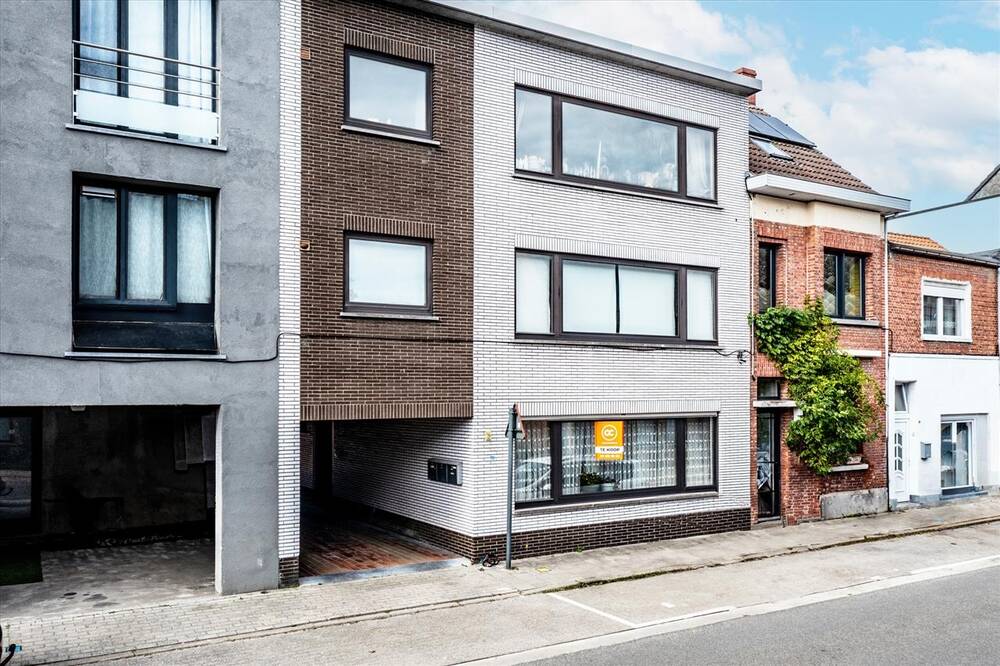 Appartementsgebouw te  koop in Sint-Niklaas 9100 210000.00€ 2 slaapkamers 84.00m² - Zoekertje 261126