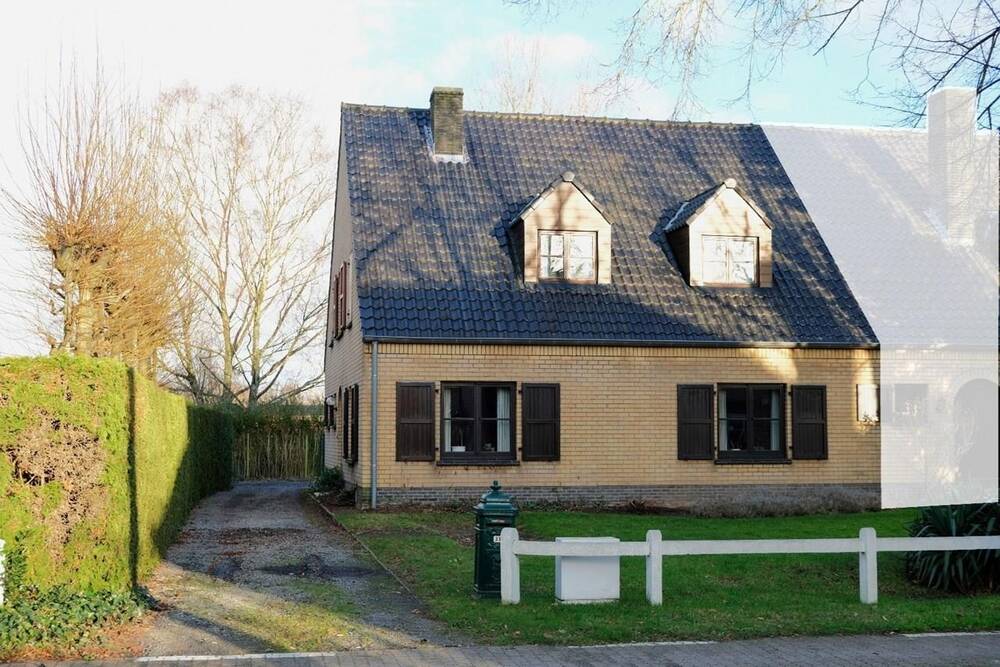 Huis te  koop in Sint-Martens-Latem 9830 535000.00€ 4 slaapkamers 198.00m² - Zoekertje 261290