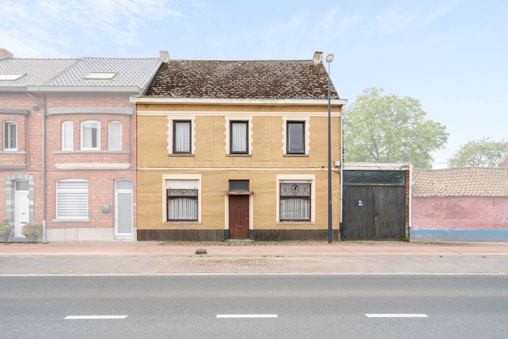 Huis te  koop in Oordegem 9340 349000.00€ 4 slaapkamers 255.00m² - Zoekertje 264178