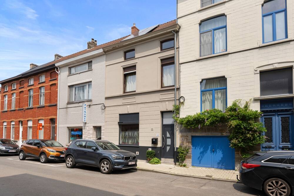 Huis te  koop in Gentbrugge 9050 380000.00€ 4 slaapkamers 182.00m² - Zoekertje 263525