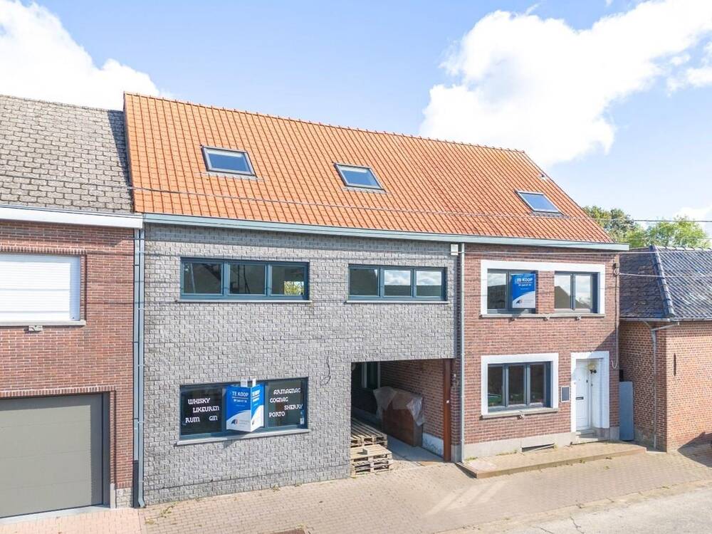 Handelszaak te  koop in Zottegem 9620 549000.00€  slaapkamers 363.00m² - Zoekertje 266687