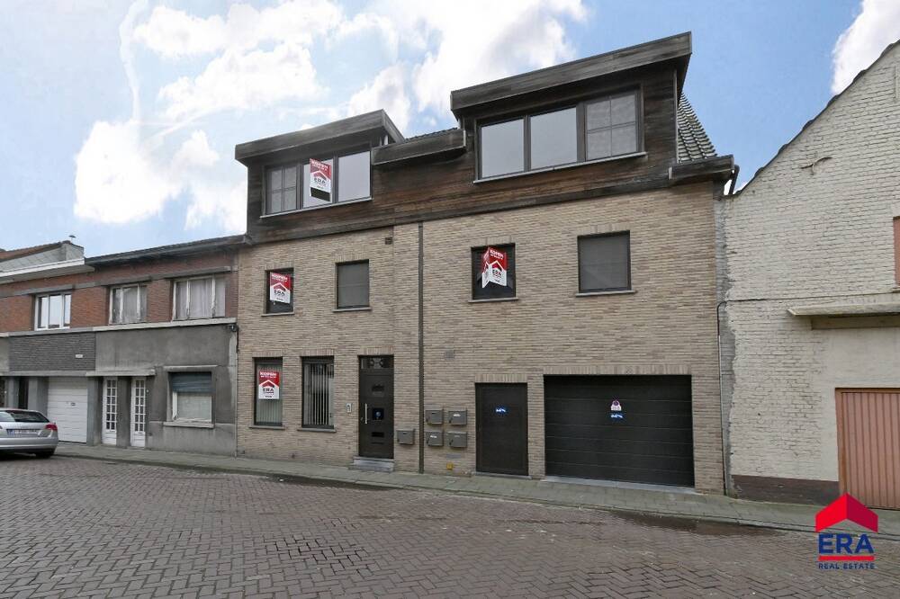 Appartement te  koop in Eeklo 9900 208000.00€ 1 slaapkamers 90.00m² - Zoekertje 269922