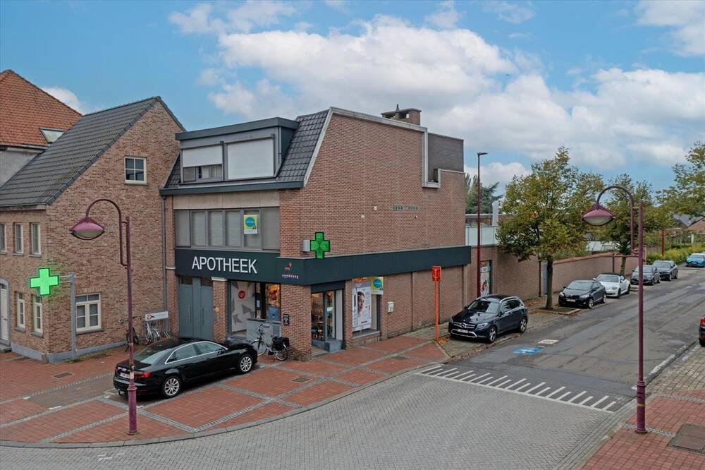 Handelszaak te  koop in Deinze 9800 670000.00€ 4 slaapkamers 350.00m² - Zoekertje 272248