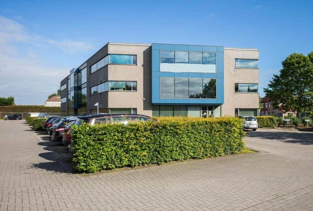 Handelszaak te  koop in Melle 9090 2051456.00€  slaapkamers 1200.00m² - Zoekertje 272072