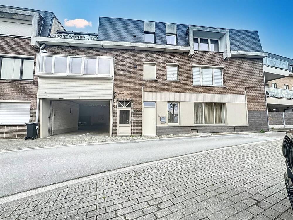 Appartement te  koop in Vlierzele 9520 195000.00€ 2 slaapkamers m² - Zoekertje 273978