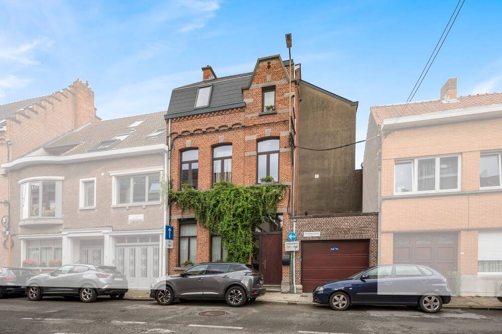 Huis te  koop in Dendermonde 9200 429000.00€ 5 slaapkamers 305.00m² - Zoekertje 284835