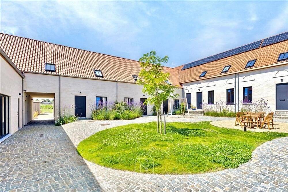 Huis te  koop in Maarkedal 9680 783000.00€ 6 slaapkamers 320.00m² - Zoekertje 287028