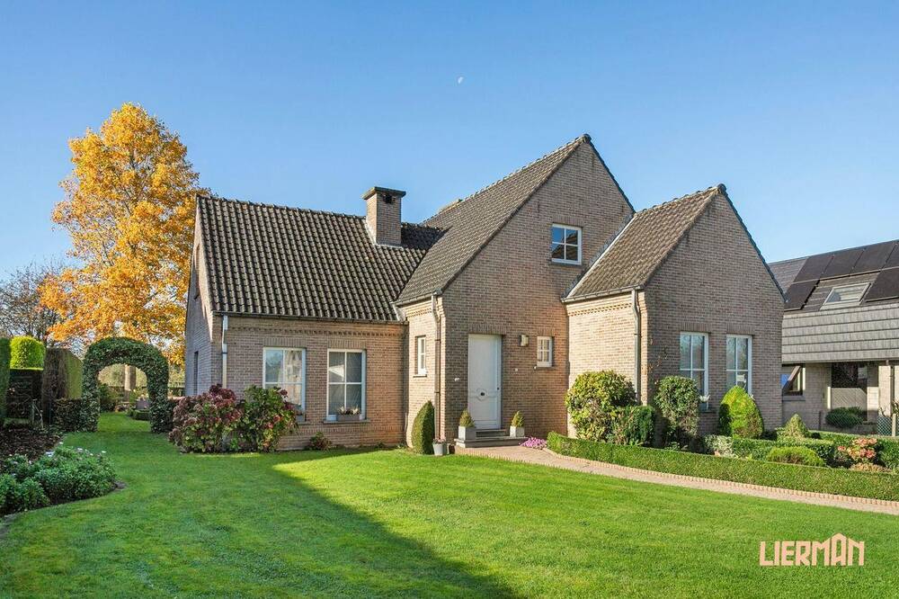 Huis te  koop in Haaltert 9450 598000.00€ 5 slaapkamers 226.00m² - Zoekertje 286021