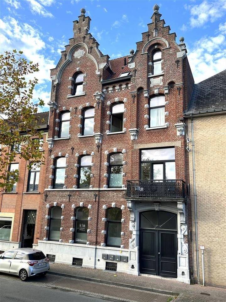 Appartement te  huur in Ronse 9600 895.00€ 2 slaapkamers 199.00m² - Zoekertje 288109