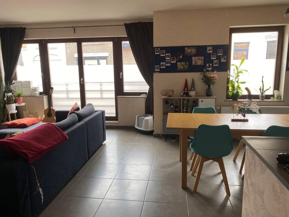 Appartement te  huur in Gentbrugge 9050 725.00€ 1 slaapkamers m² - Zoekertje 288724