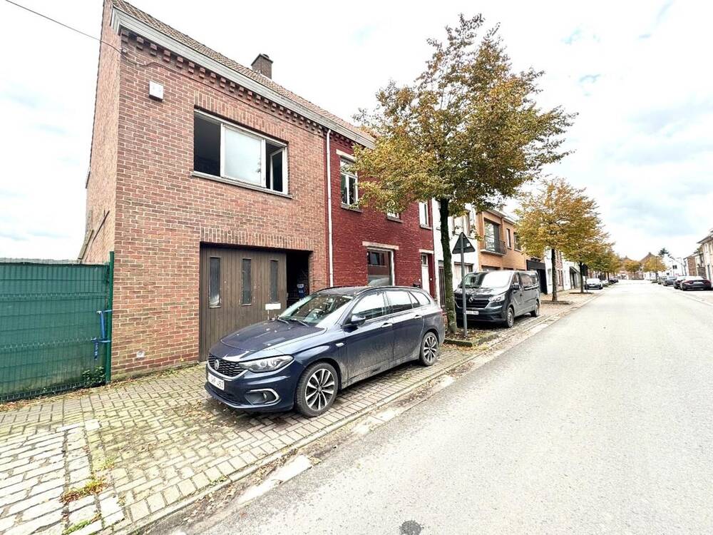 Huis te  koop in Kluisbergen 9690 265000.00€ 4 slaapkamers m² - Zoekertje 289189