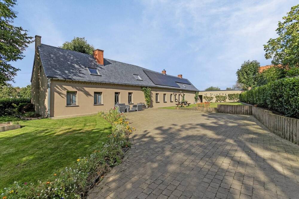 Huis te  koop in Etikhove 9680 595000.00€ 6 slaapkamers 298.00m² - Zoekertje 290211