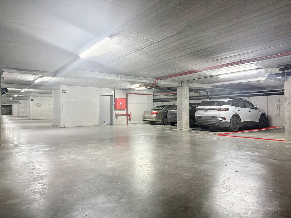 Parking & garage te  koop in Gent 9000 25000.00€  slaapkamers m² - Zoekertje 290776