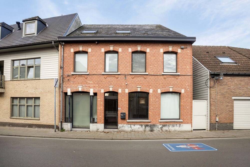 Mixgebouw te  in Bornem 2880 475000.00€ 3 slaapkamers 265.00m² - Zoekertje 291253