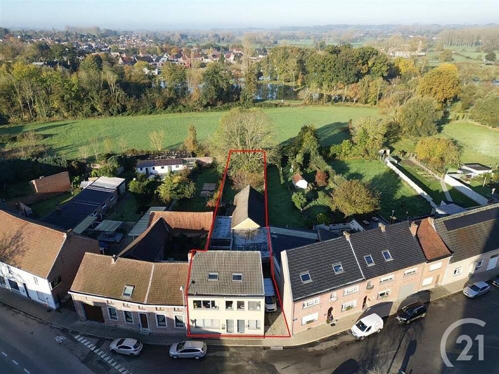 Huis te  koop in Viane 9500 610000.00€ 4 slaapkamers m² - Zoekertje 292019