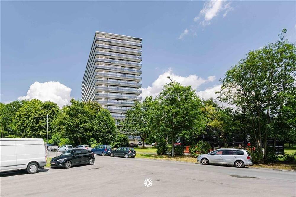 Parking & garage te  koop in Sint-Niklaas 9100 20000.00€  slaapkamers m² - Zoekertje 292081