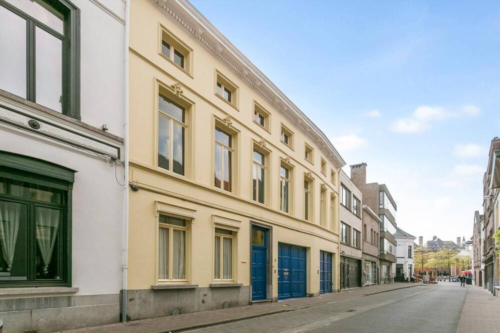 Handelszaak te  koop in Sint-Niklaas 9100 499000.00€ 6 slaapkamers 680.00m² - Zoekertje 294877