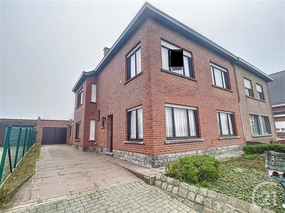 Huis te  koop in Lieferinge 9400 264000.00€ 4 slaapkamers 150.00m² - Zoekertje 296218