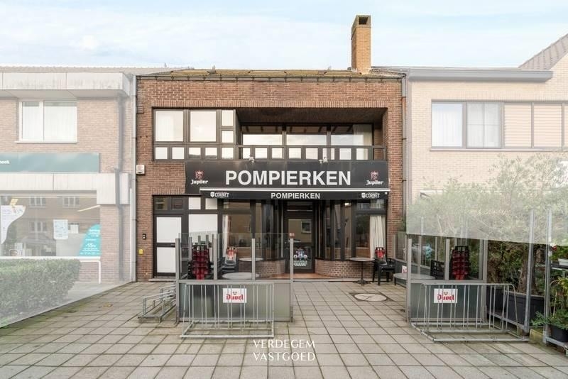 Handelszaak te  koop in Lokeren 9160 420000.00€ 3 slaapkamers m² - Zoekertje 296884