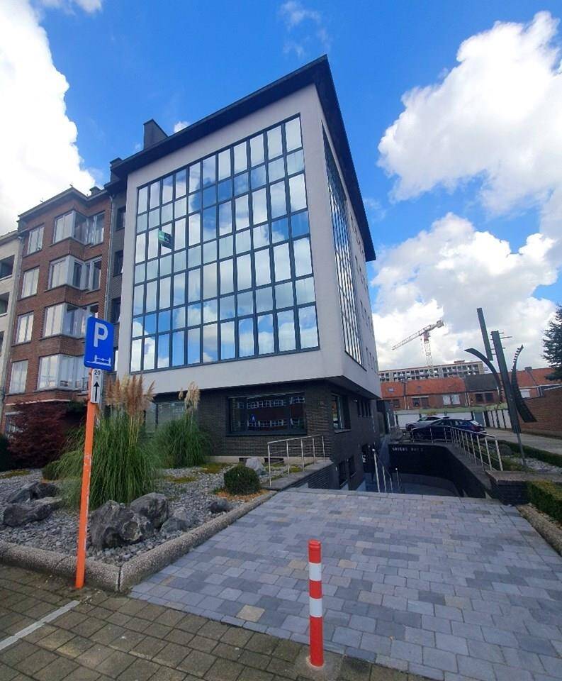 Appartement te  koop in Sint-Niklaas 9100 180000.00€ 1 slaapkamers 56.00m² - Zoekertje 296969