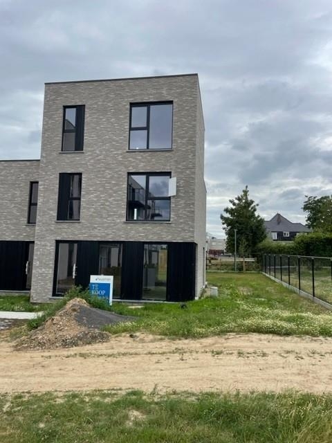 Huis te  koop in Herzele 9550 390824.00€ 4 slaapkamers m² - Zoekertje 297459