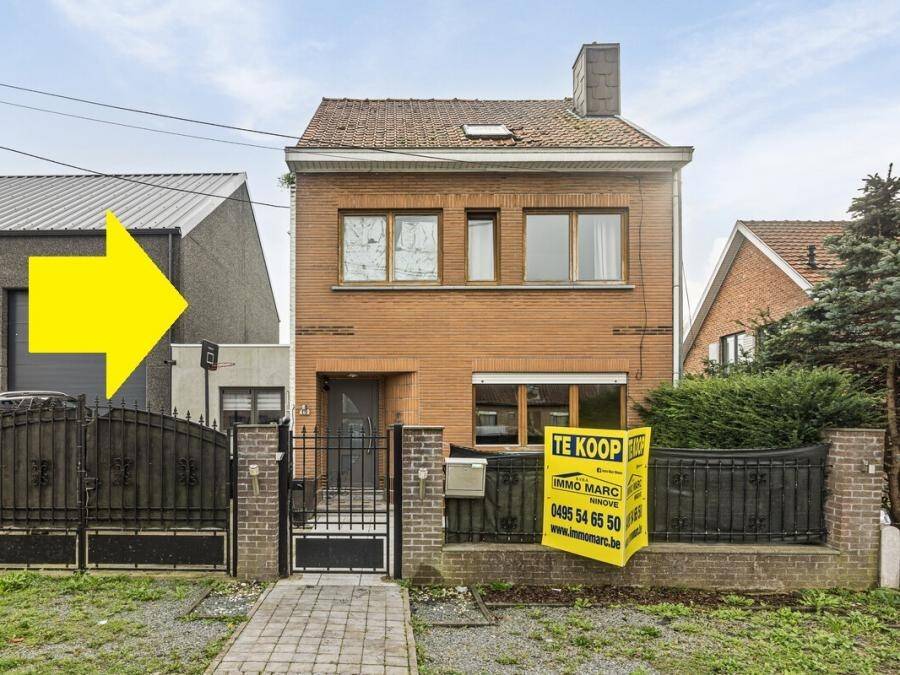 Huis te  koop in Meerbeke 9402 298000.00€ 5 slaapkamers 218.00m² - Zoekertje 298657