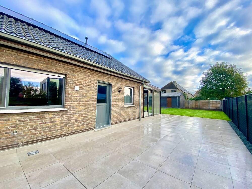 Huis te  huur in Evergem 9940 1100.00€ 2 slaapkamers 135.00m² - Zoekertje 299201