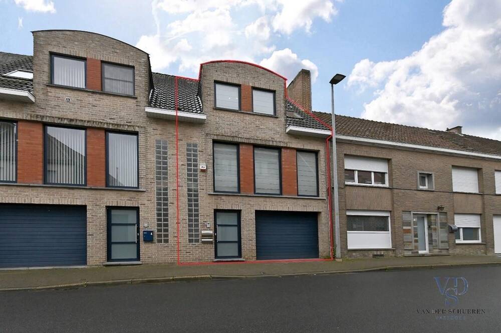 Huis te  huur in Zottegem 9620 875.00€ 3 slaapkamers 186.00m² - Zoekertje 298861