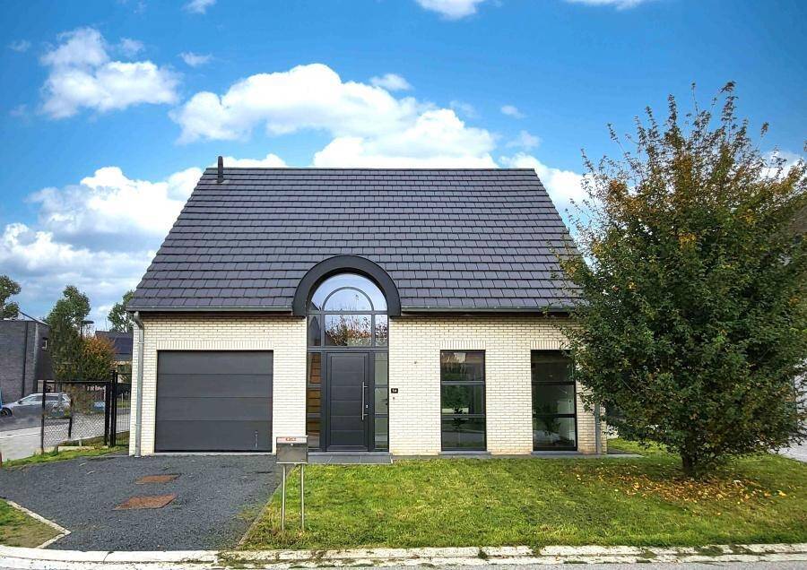 Villa te  koop in Goeferdinge 9500 385000.00€ 3 slaapkamers 200.00m² - Zoekertje 298925